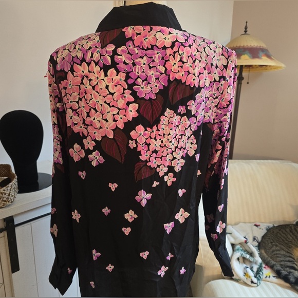 M107 // NWT // Bob Mackie Wearable Art SILK Floral Beaded Blouse // M - Picture 4 of 4